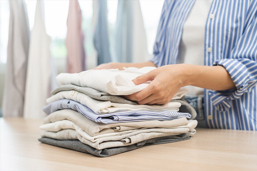 Kleding schoon opgestapeld